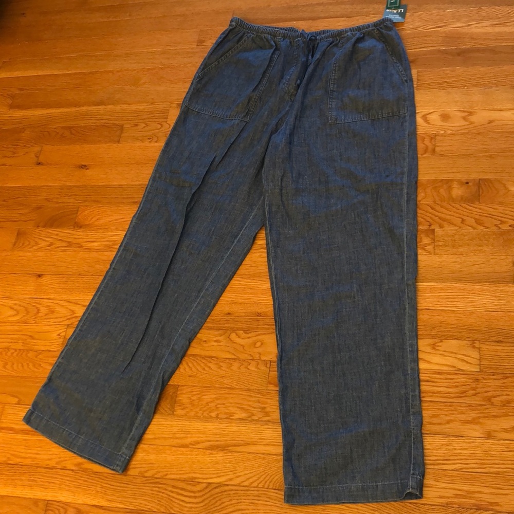 NWT L.L. Bean Classic Fit denim jeans